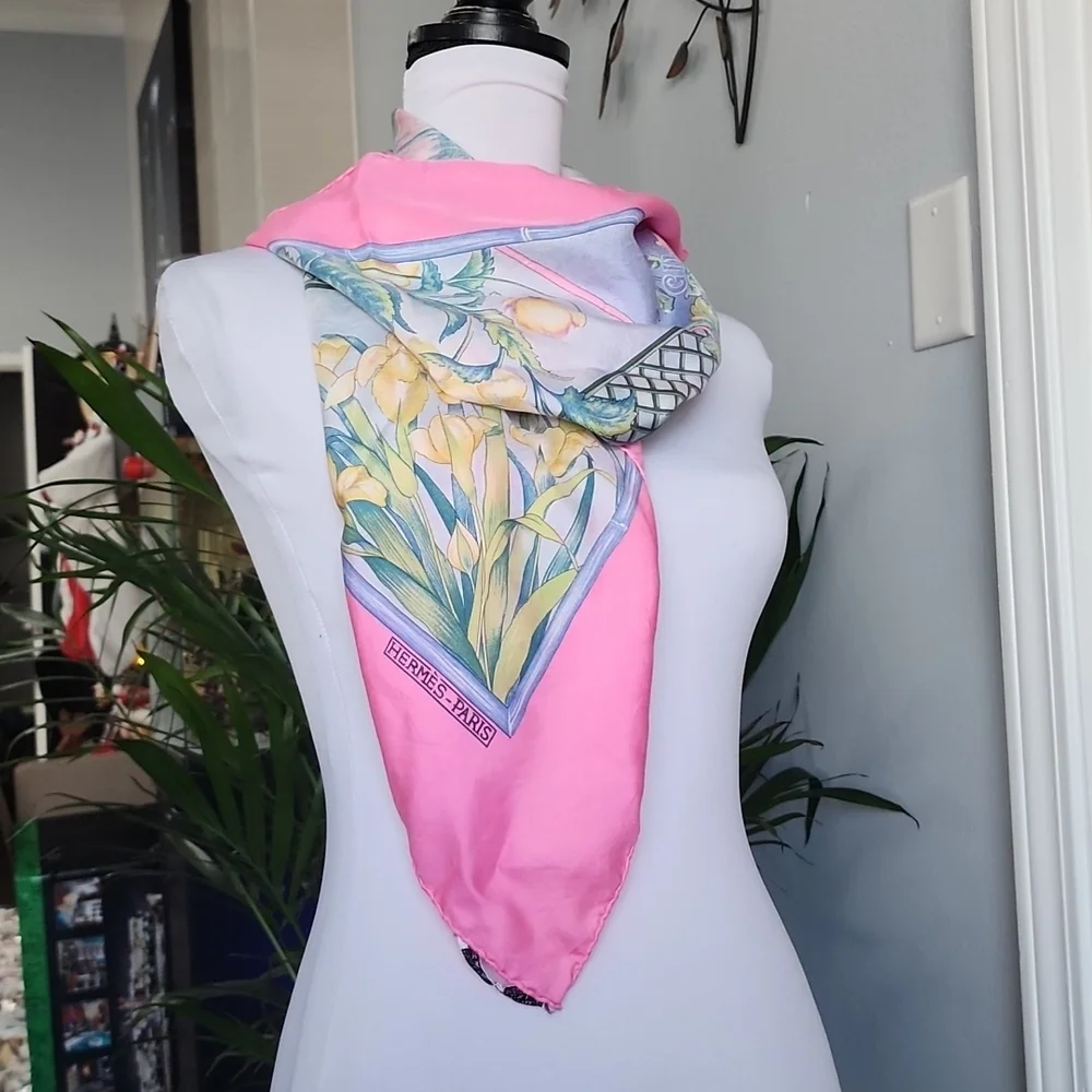 Original Rare 1989 Hermès Paris Silk Scarf “ Giverny” by Laurence Bourthoumieux - Picture 5 of 15